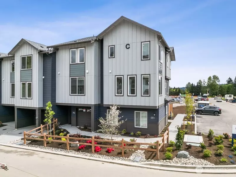 14707 87th AVE SE #S8, Snohomish, WA 98296