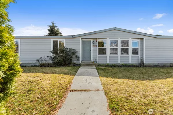 204 NW Wilshire ST, East Wenatchee, WA 98802
