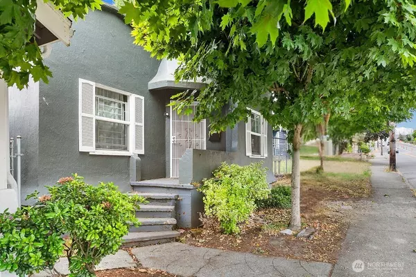 1105 6th ST, Bremerton, WA 98337