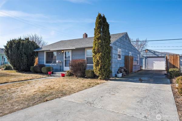 47 NE Ivy ST, Ephrata, WA 98823