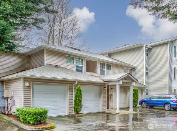 Everett, WA 98208,2001 120th PL SE #8-102