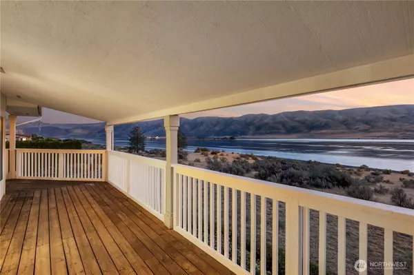 Mattawa, WA 99349,514 Island View SW
