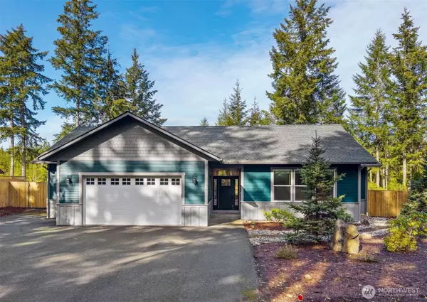 791 E Country Club DR E, Union, WA 98592