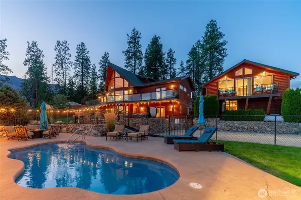 1995 Lakeshore DR, Manson, WA 98831