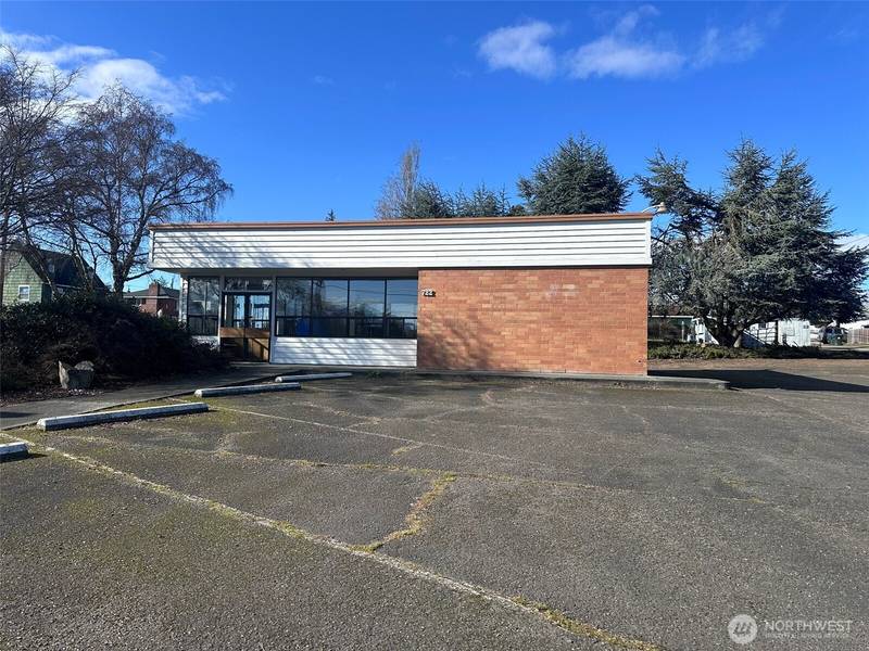 722 S C ST, Port Angeles, WA 98363