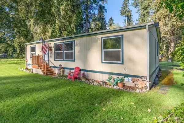 8021 Old Pacific HWY N #1, Castle Rock, WA 98611
