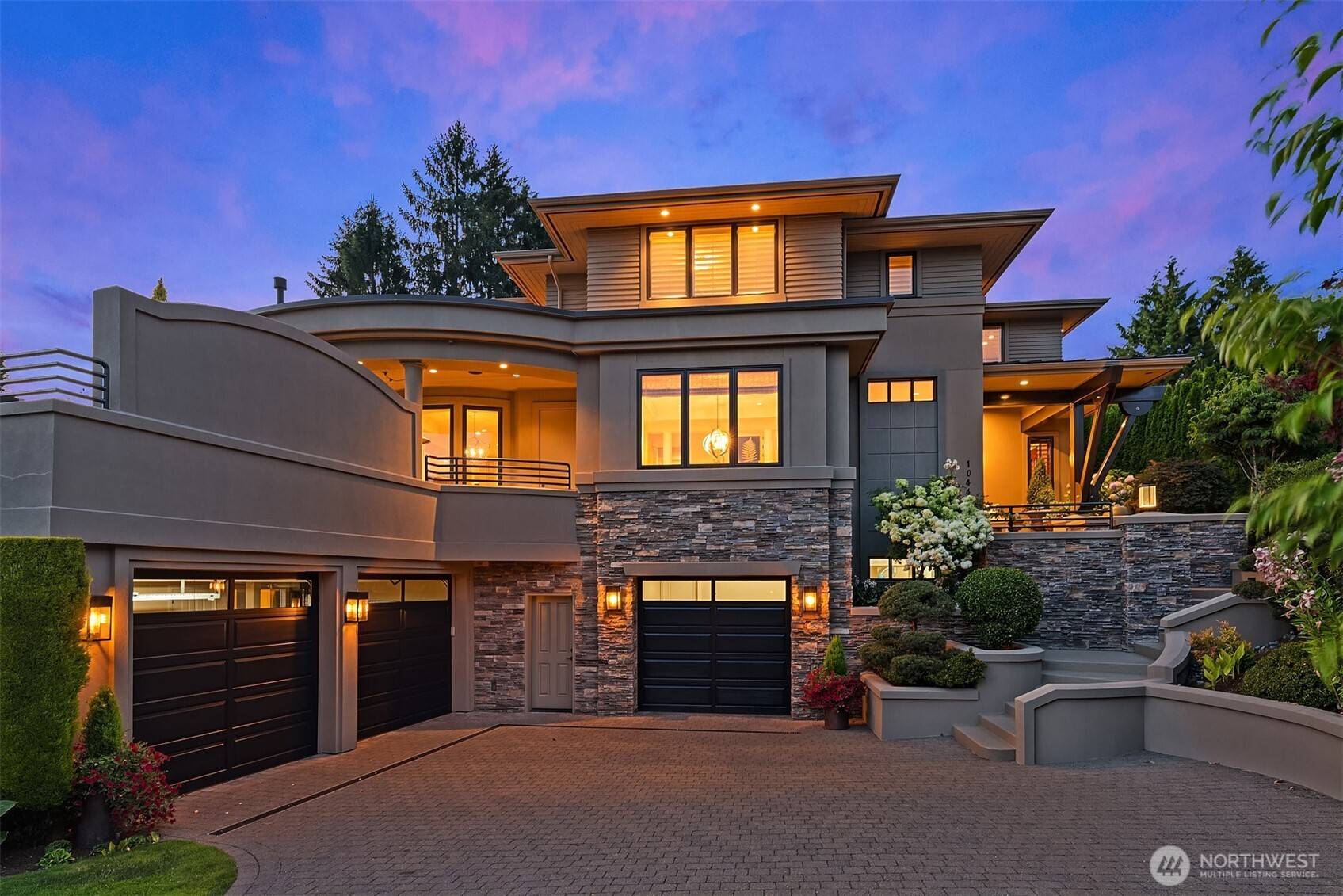 Bellevue, WA 98004,1044 89th Ave NE
