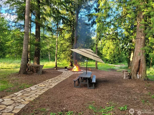 Enumclaw, WA 98022,39540 188th ST SE