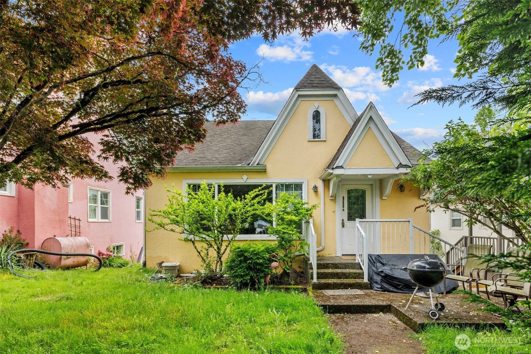 Seattle, WA 98115,7842 Lake City WAY NE