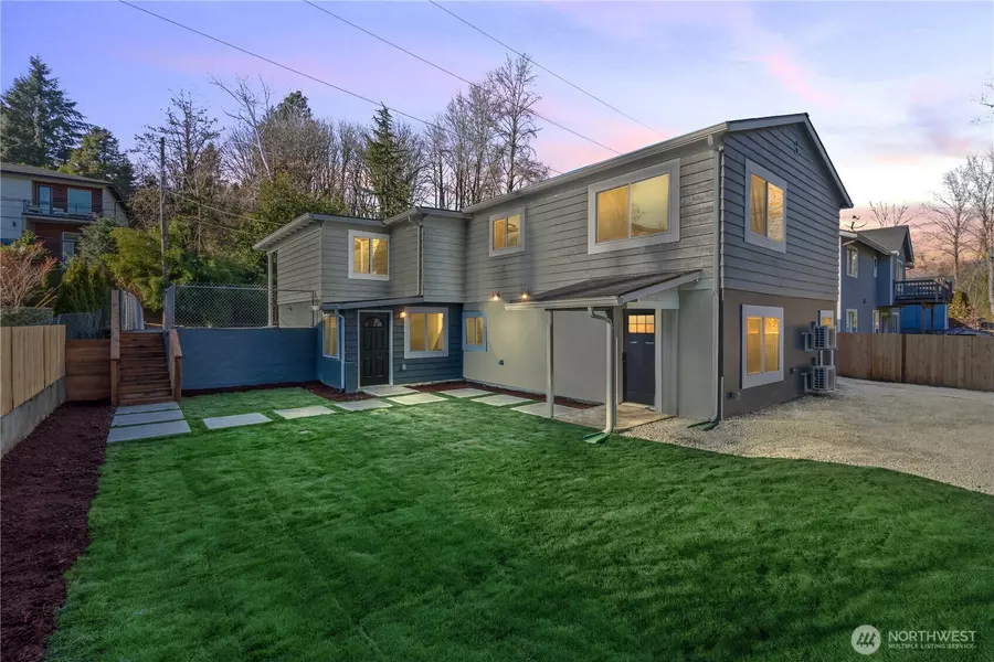 6968 24th AVE SW, Seattle, WA 98106