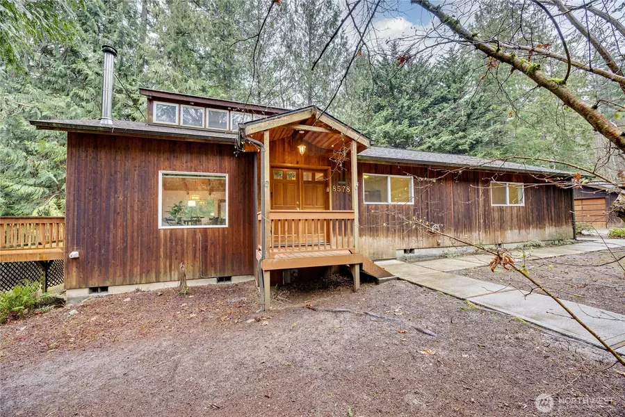 8578 Misery Point RD NW, Seabeck, WA 98380