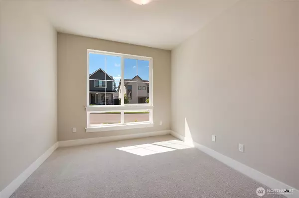 Bothell, WA 98011,20220 125th AVE NE #SM2-05