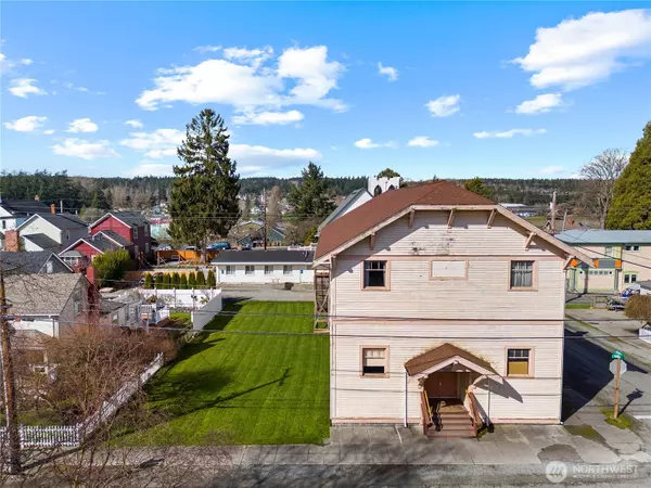 602 S 3rd ST, La Conner, WA 98257