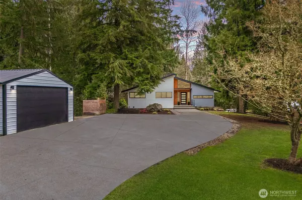 19615 SE 320th ST, Kent, WA 98042