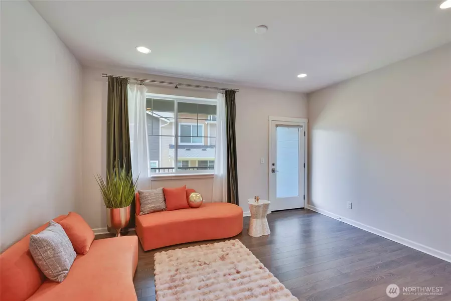 22328 88th WAY S #O102, Kent, WA 98031