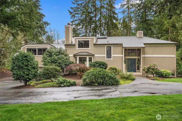 13807 NE 48th PL, Bellevue, WA 98005