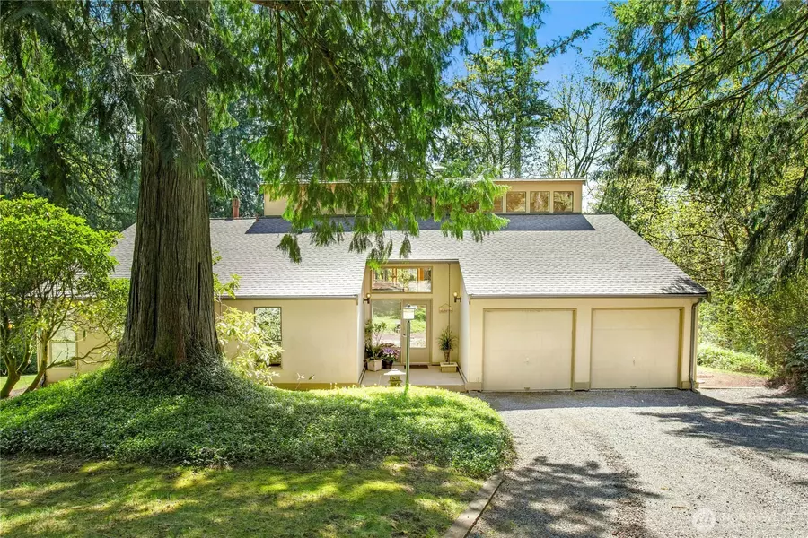 12037 210th PL SE, Issaquah, WA 98027