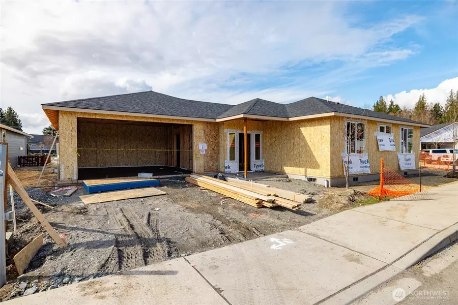 815 Parkland LOOP, Sedro Woolley, WA 98284
