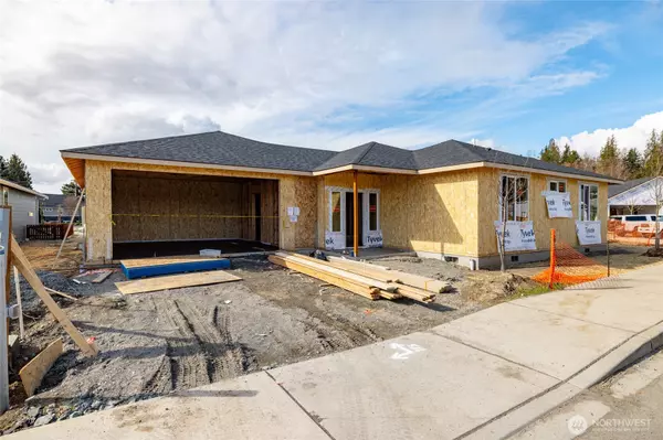 815 Parkland LOOP, Sedro Woolley, WA 98284