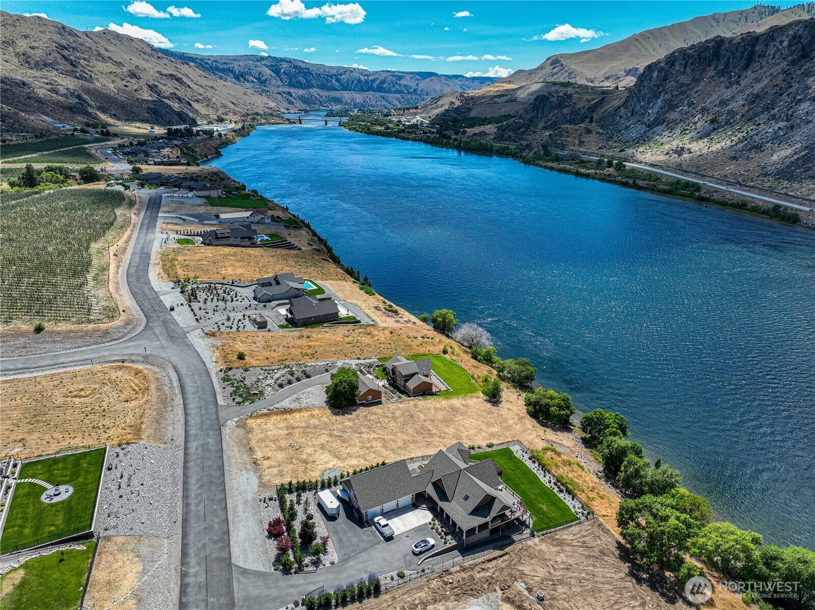 Orondo, WA 98843,27 N Shore DR
