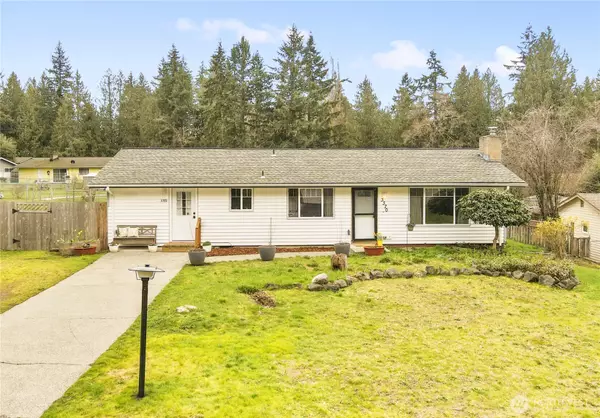 3370 NW Melody LN, Silverdale, WA 98383