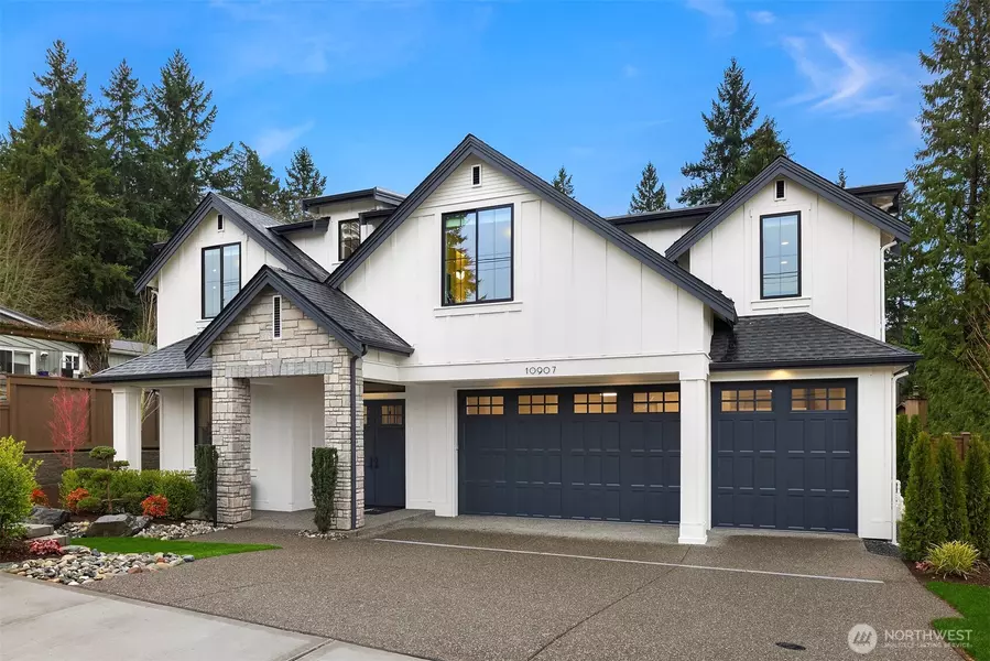 12834 NE 102nd PL, Kirkland, WA 98033