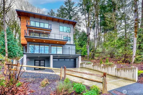 439 W Lake Sammamish Pkwy SE, Bellevue, WA 98008