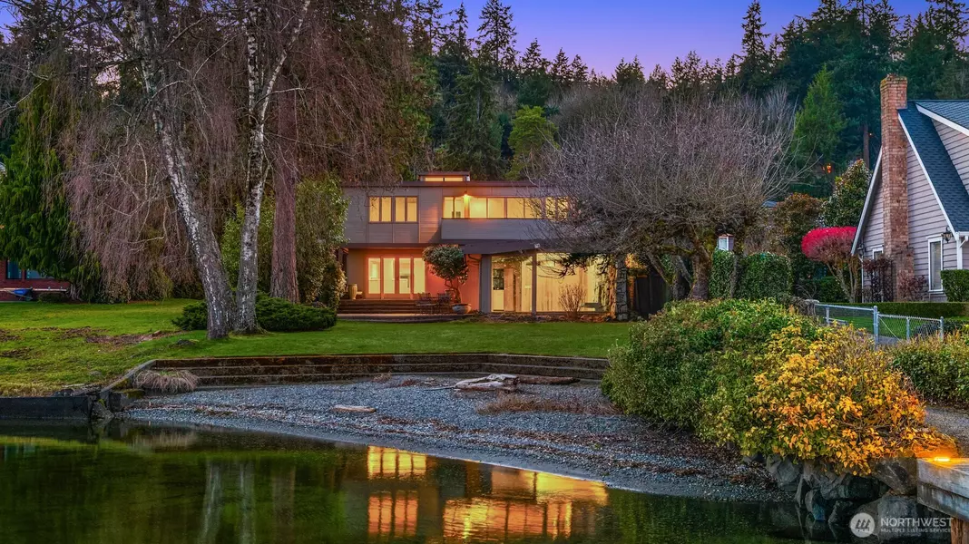 4444 Ferncroft RD, Mercer Island, WA 98040