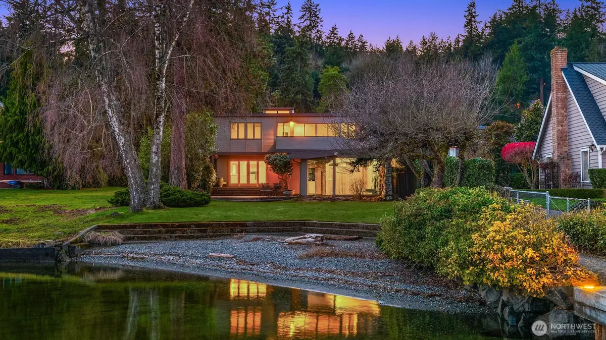 Mercer Island, WA 98040,4444 Ferncroft RD