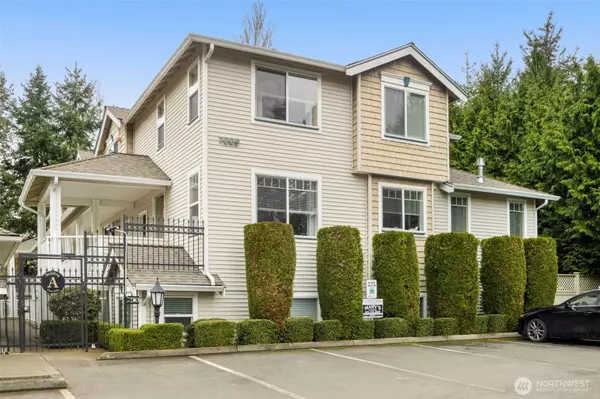 7009 196th ST SW #A203, Lynnwood, WA 98036