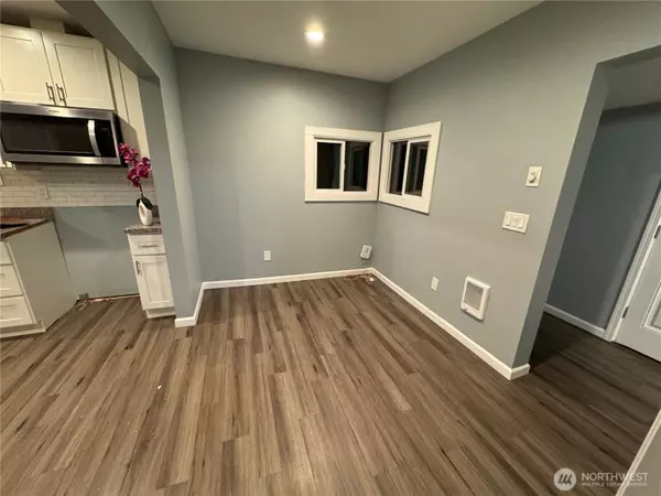 Tacoma, WA 98404,815 E 63rd ST