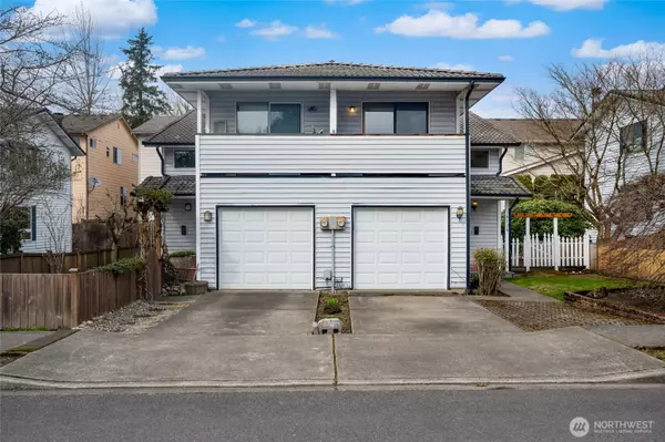 4128 NE 5th ST #4128, Renton, WA 98059