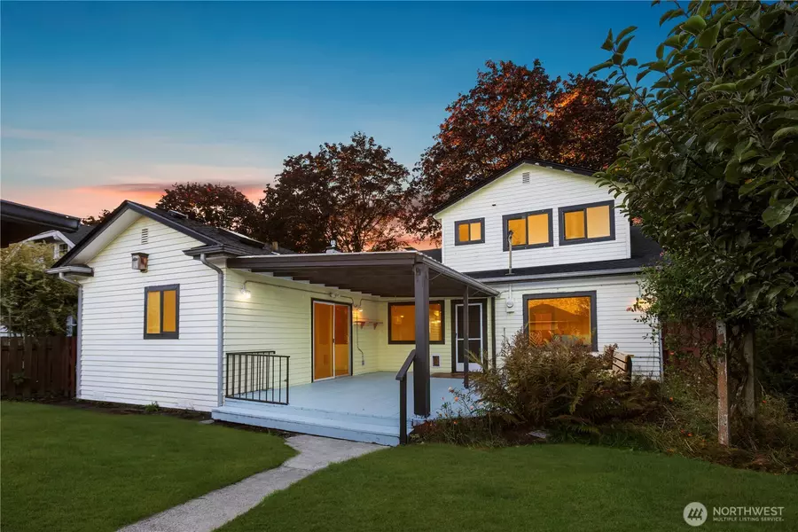 1524 21st AVE, Longview, WA 98632