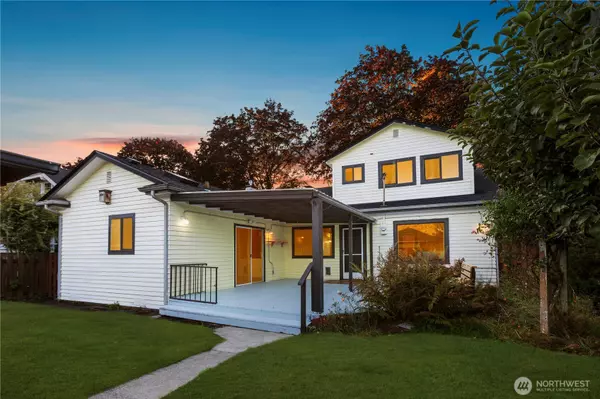 1524 21st AVE, Longview, WA 98632