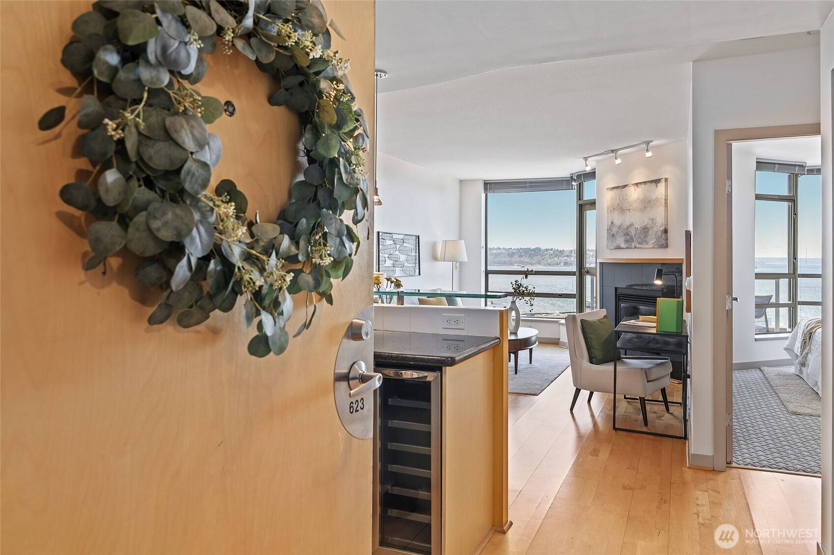 2929 1st AVE #623, Seattle, WA 98121