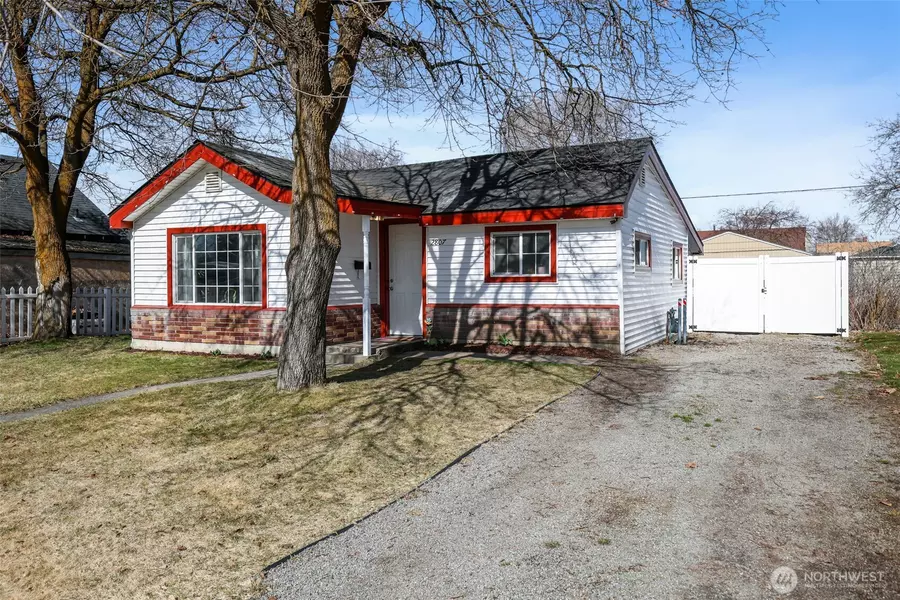 2807 E Heroy AVE, Spokane, WA 99207
