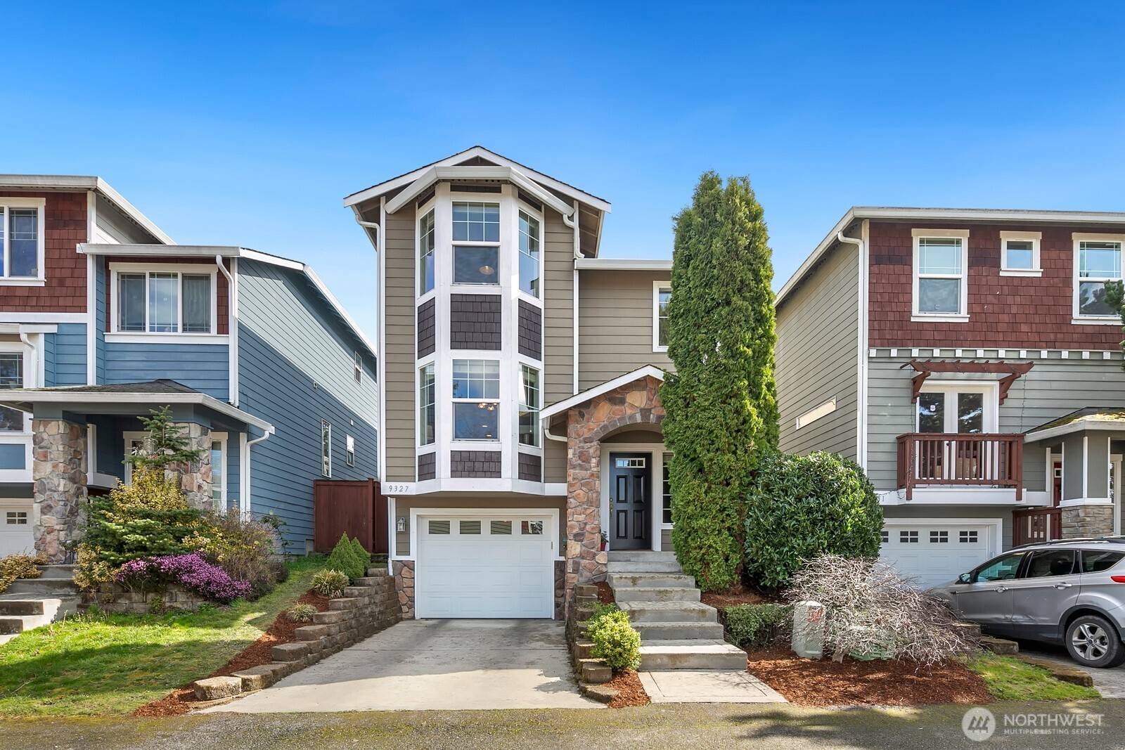 9327 16th DR W, Everett, WA 98204
