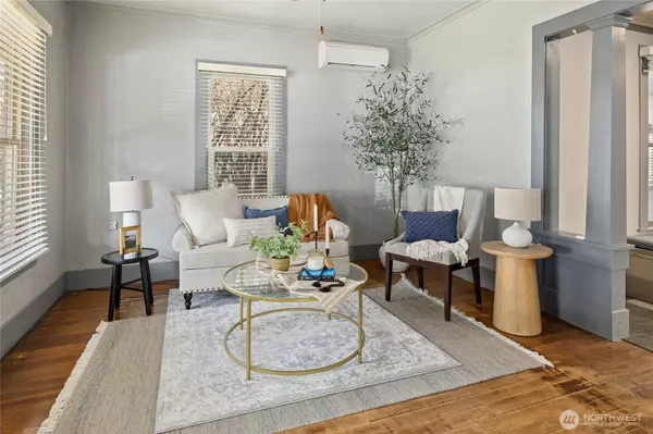 Roslyn, WA 98941,313 S 2nd ST