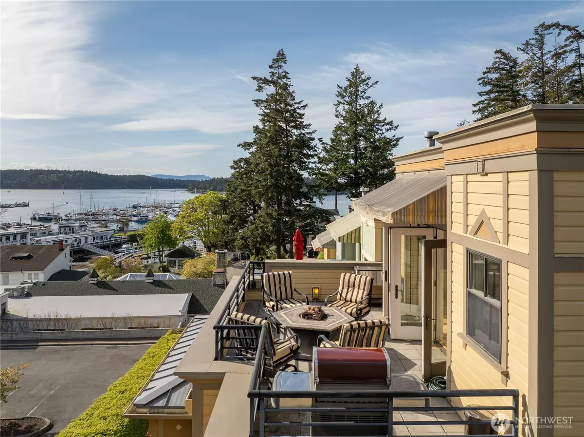 San Juan Island, WA 98250,83 Captain Garthney LN