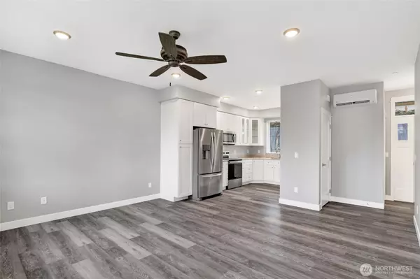 Bellingham, WA 98226,3527 Sussex DR