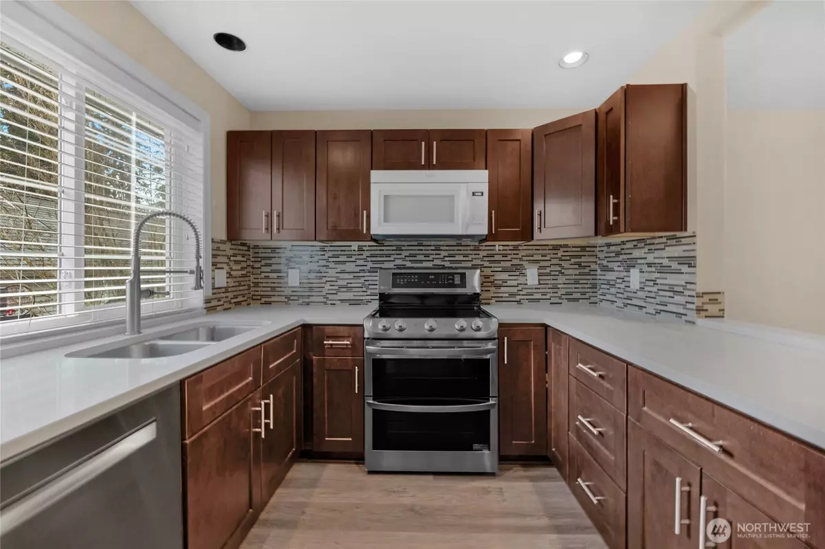 Everett, WA 98204,11708 Admiralty WAY #H