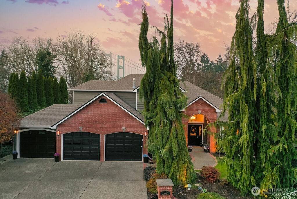 1221 N Sunset DR, Tacoma, WA 98406