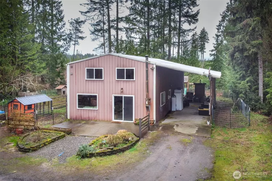 2785 NE Dewatto RD, Tahuya, WA 98588