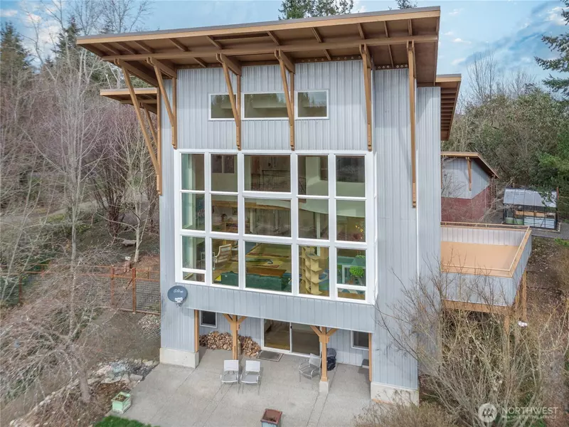 1221 Woodland DR, Port Townsend, WA 98368