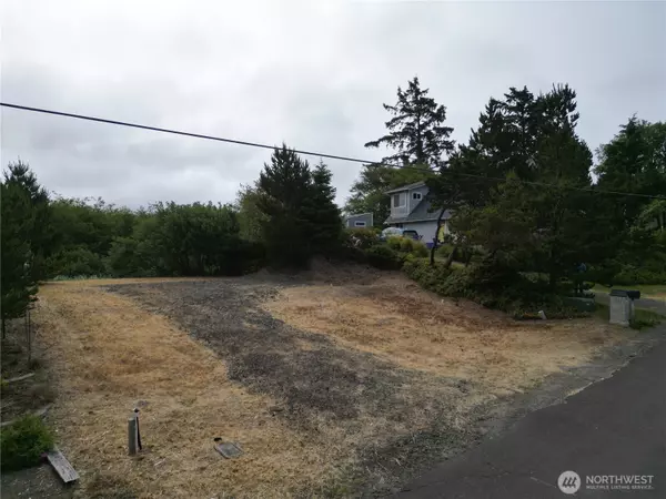 Ocean Park, WA 98640,34504 J PL
