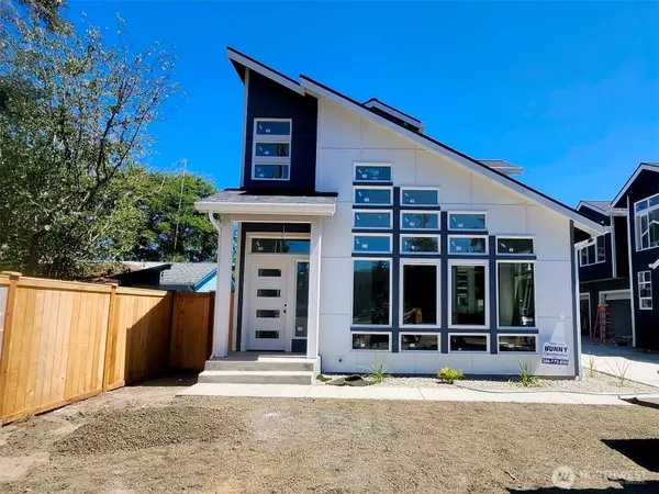 768 Point Brown AVE SE #A, Ocean Shores, WA 98569