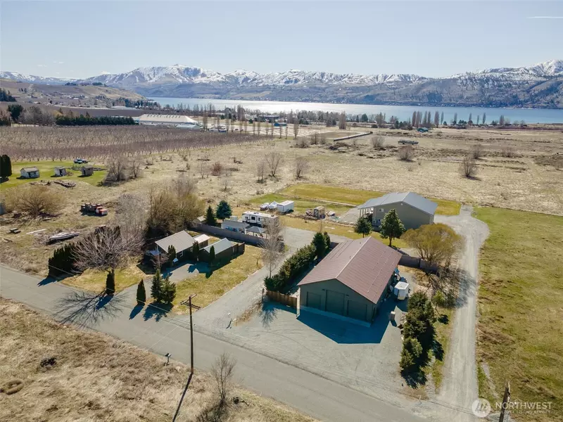 674 Lloyd RD, Manson, WA 98831