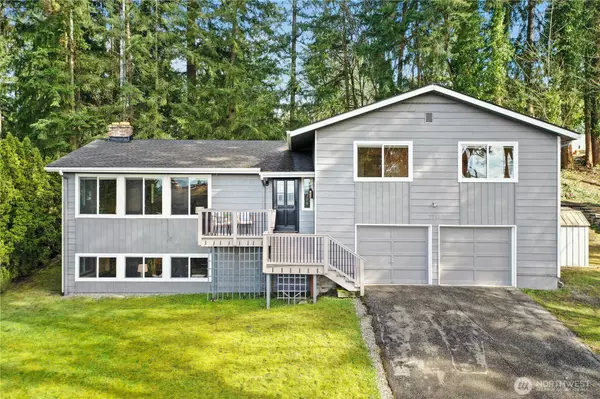 7213 NE 160th ST, Kenmore, WA 98028