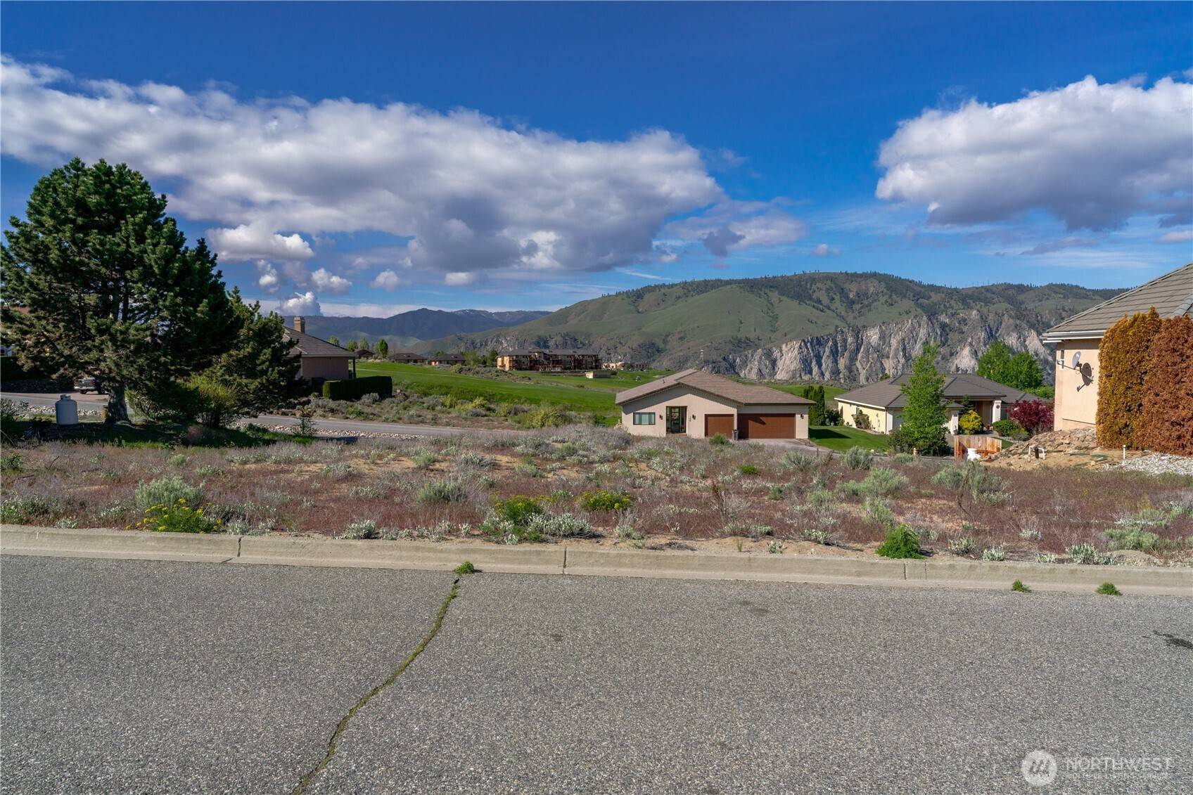 Orondo, WA 98843,307 Desert View PL