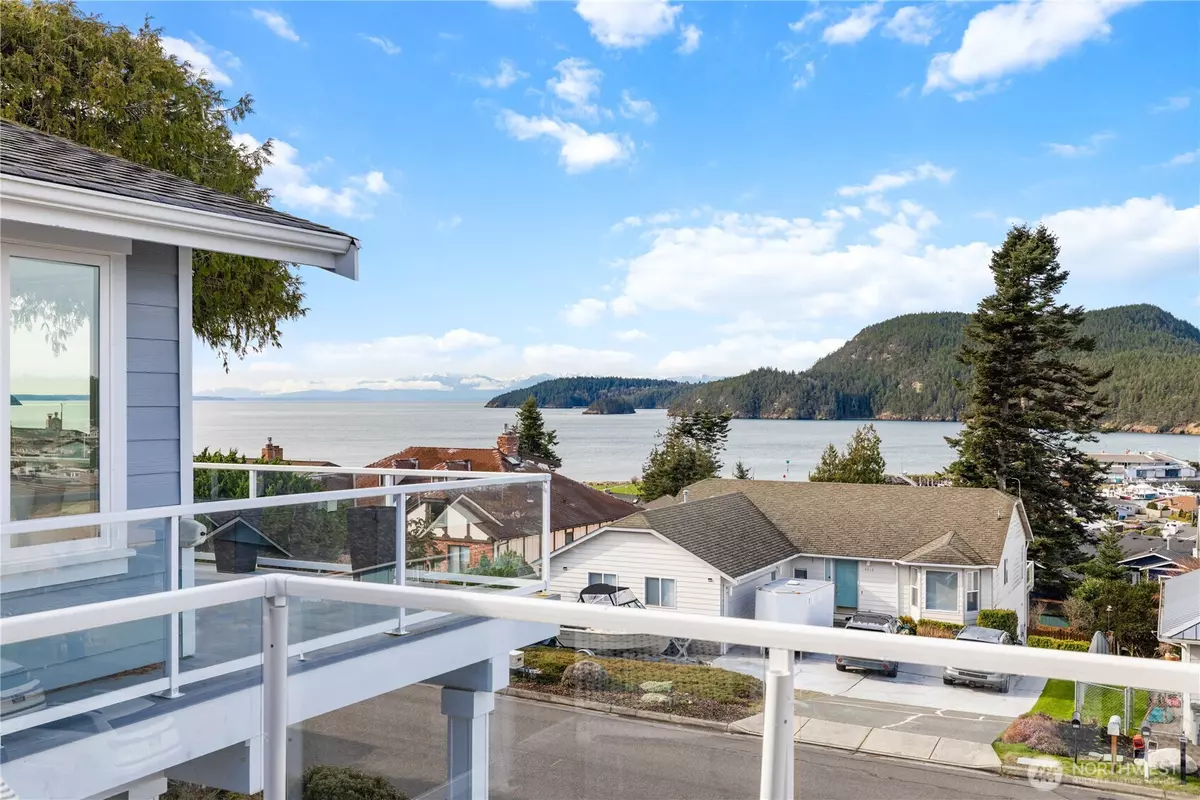 Anacortes, WA 98221,5002 Macbeth DR
